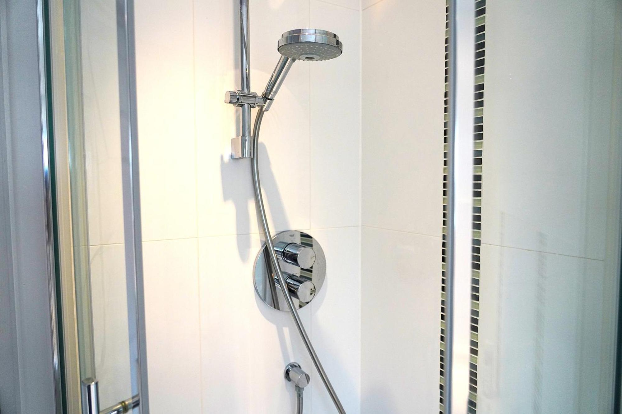 Sleeps 10, Free Parking, Close To Science Park, King Size Bed Milton  Buitenkant foto